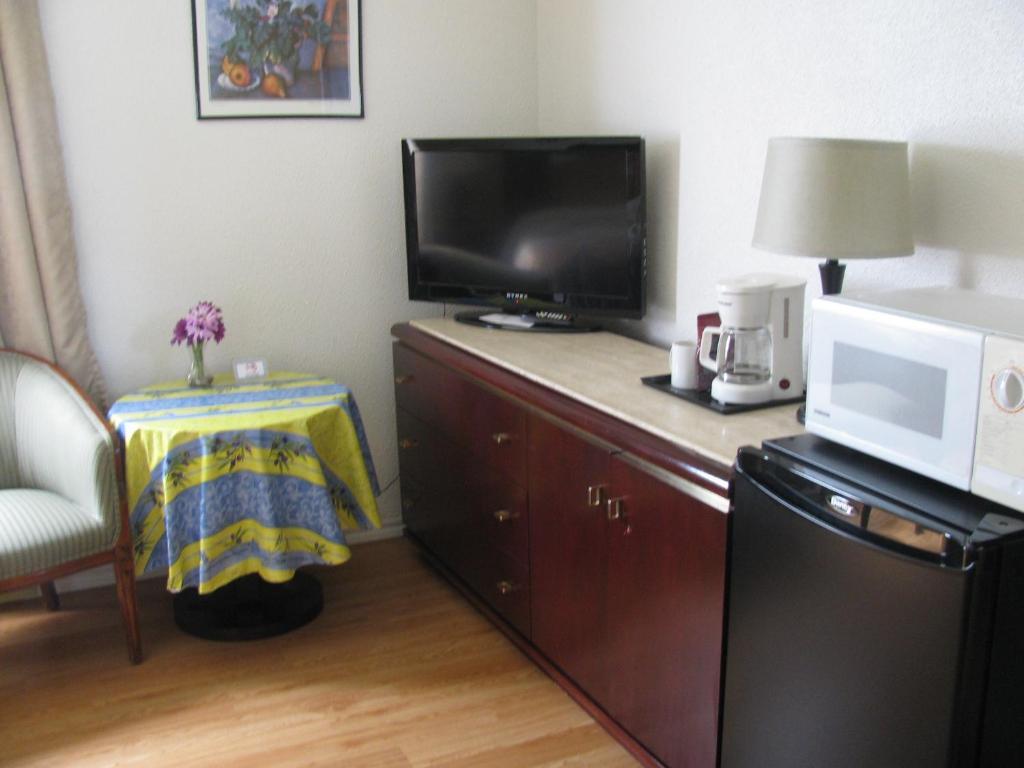 Motel De L'Outlet Magog Номер фото