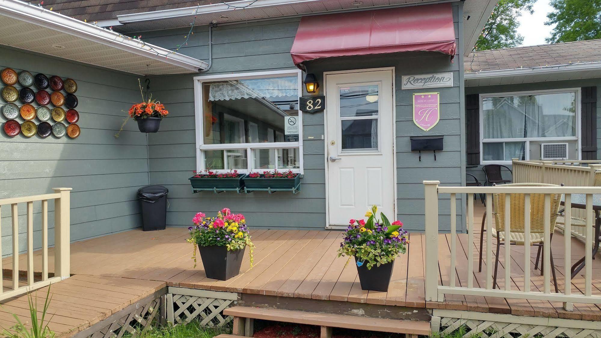Motel De L'Outlet Magog Екстер'єр фото