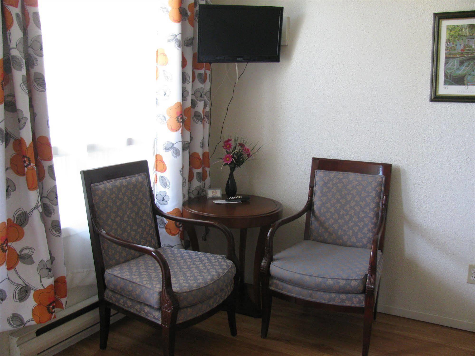 Motel De L'Outlet Magog Екстер'єр фото