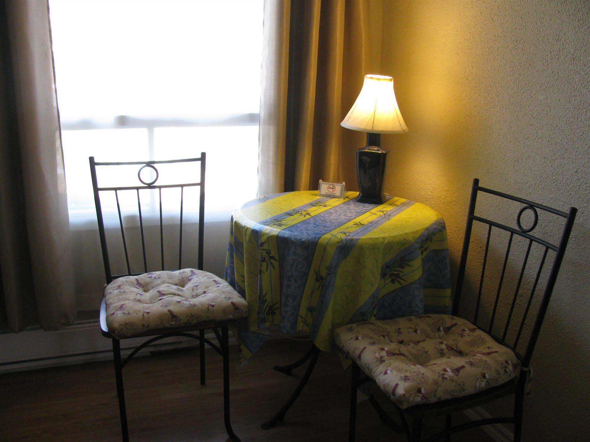 Motel De L'Outlet Magog Екстер'єр фото